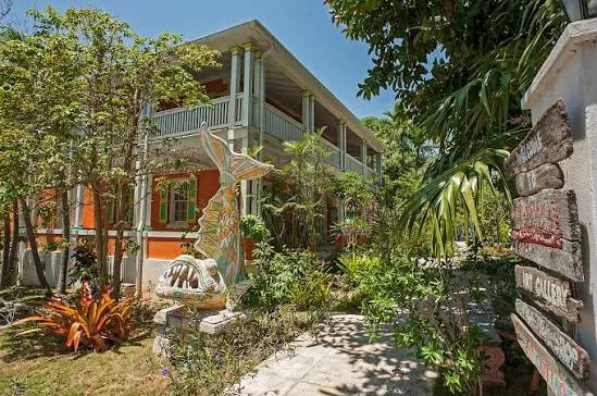 Nassau tour gallery photo 1